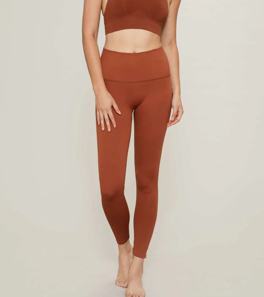 SAISEI Essential High-Waisted Leggings - Cinnamon Brown - Atelier Talia Sol - Comfortable & Stylish Workout Pants